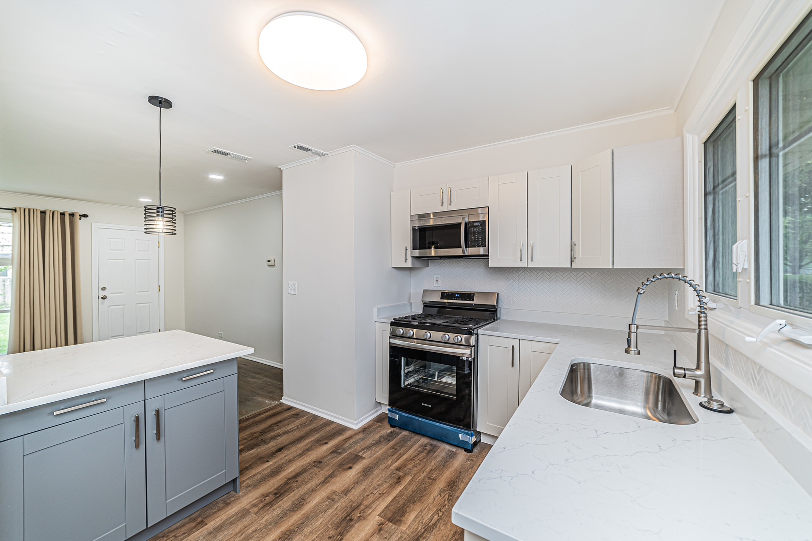 1417 North Wilke Road Arlington Heights, IL 60004 - Photo 2 of 14