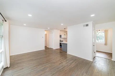 $399,900 | 1417 North Wilke Road, Arlington Heights, IL 60004