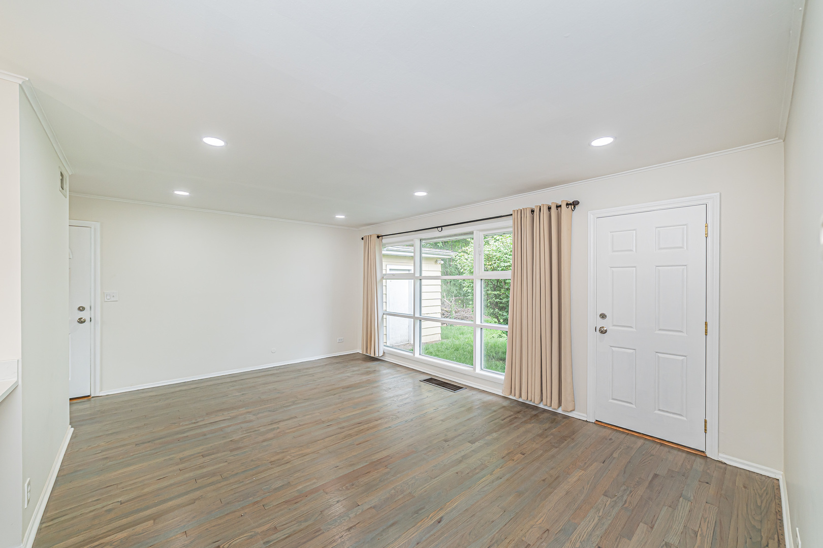 1417 North Wilke Road Arlington Heights, IL 60004 - Photo 7 of 14