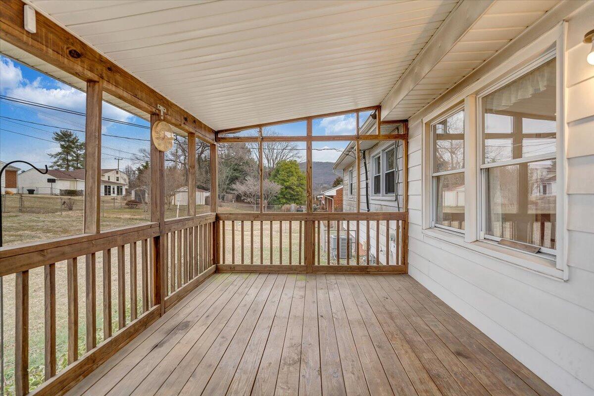 626 Santee Road Roanoke, VA 24019 - Photo 40 of 56 40-MIB08410