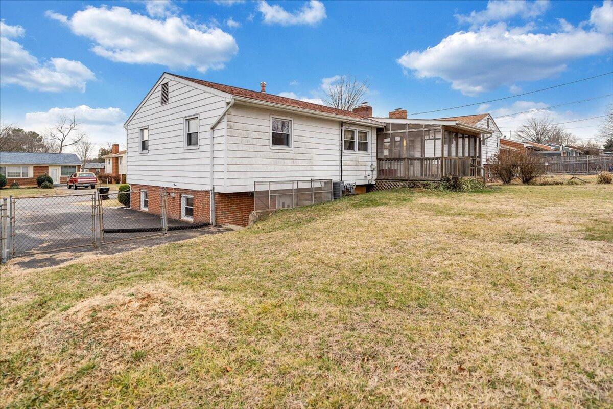 626 Santee Road Roanoke, VA 24019 - Photo 42 of 56 a view of a house with a yard