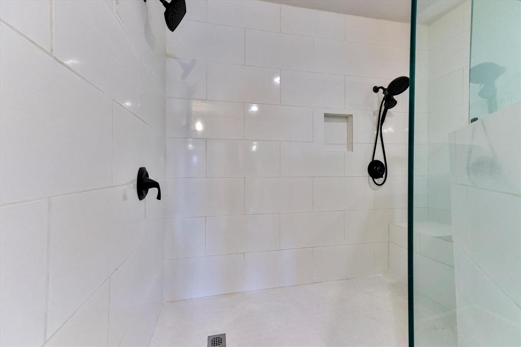 3432 Old Town Road Whitesboro, TX 76273 - Photo 13 of 34