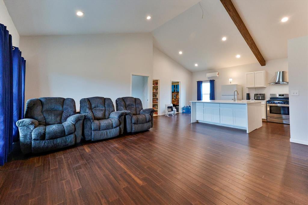 3432 Old Town Road Whitesboro, TX 76273 - Photo 2 of 34