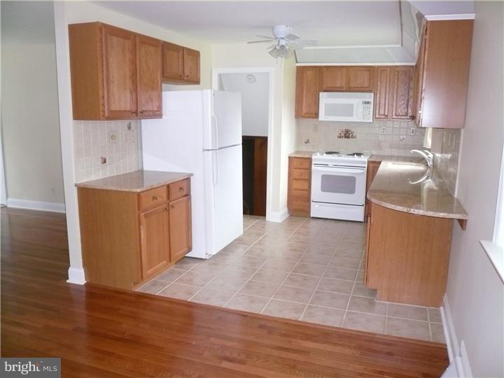 1005 Gallery Road Wilmington, DE 19805 - Photo 8 of 23 Kitchen