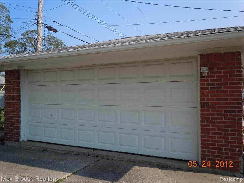 24874 Kelly Road Eastpointe, MI 48021 - Photo 3 of 18 Kelly 029.jpg
