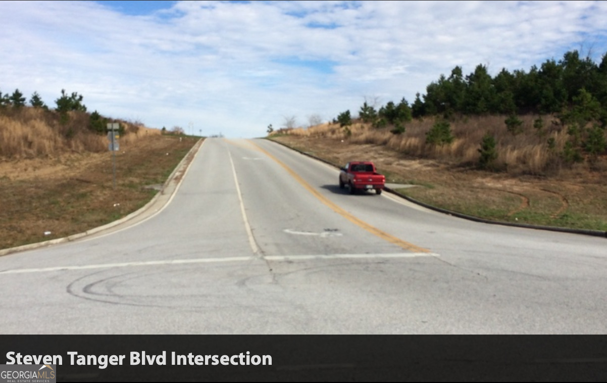 1911 Ridgeway Church Road Commerce, GA 30529 - Photo 9 of 13 a view of a parking area