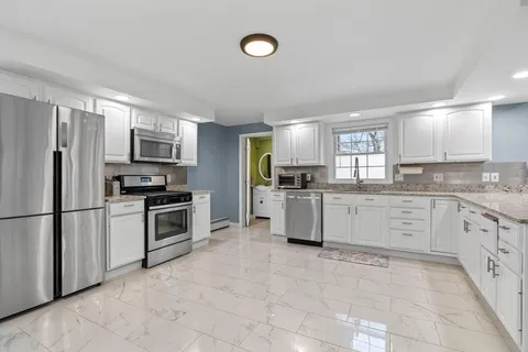 $629,000 | 118 Wentworth Avenue, Lowell, MA 01852
