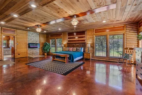 $699,900 | 7272 County Road 3516, Quinlan, TX 75474