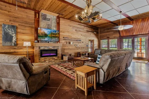 $699,900 | 7272 County Road 3516, Quinlan, TX 75474