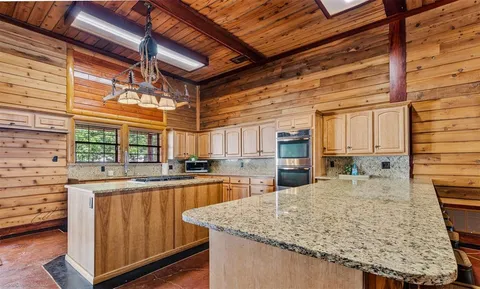 $699,900 | 7272 County Road 3516, Quinlan, TX 75474