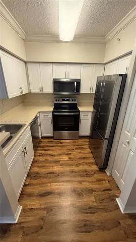 $2,000 | 220 Southwest 116th Avenue, Unit 15206, Pembroke Pines, FL 33025