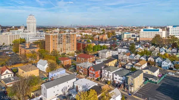 $2,600 | 118 Race Street, Unit 2, Elizabeth, NJ 07202