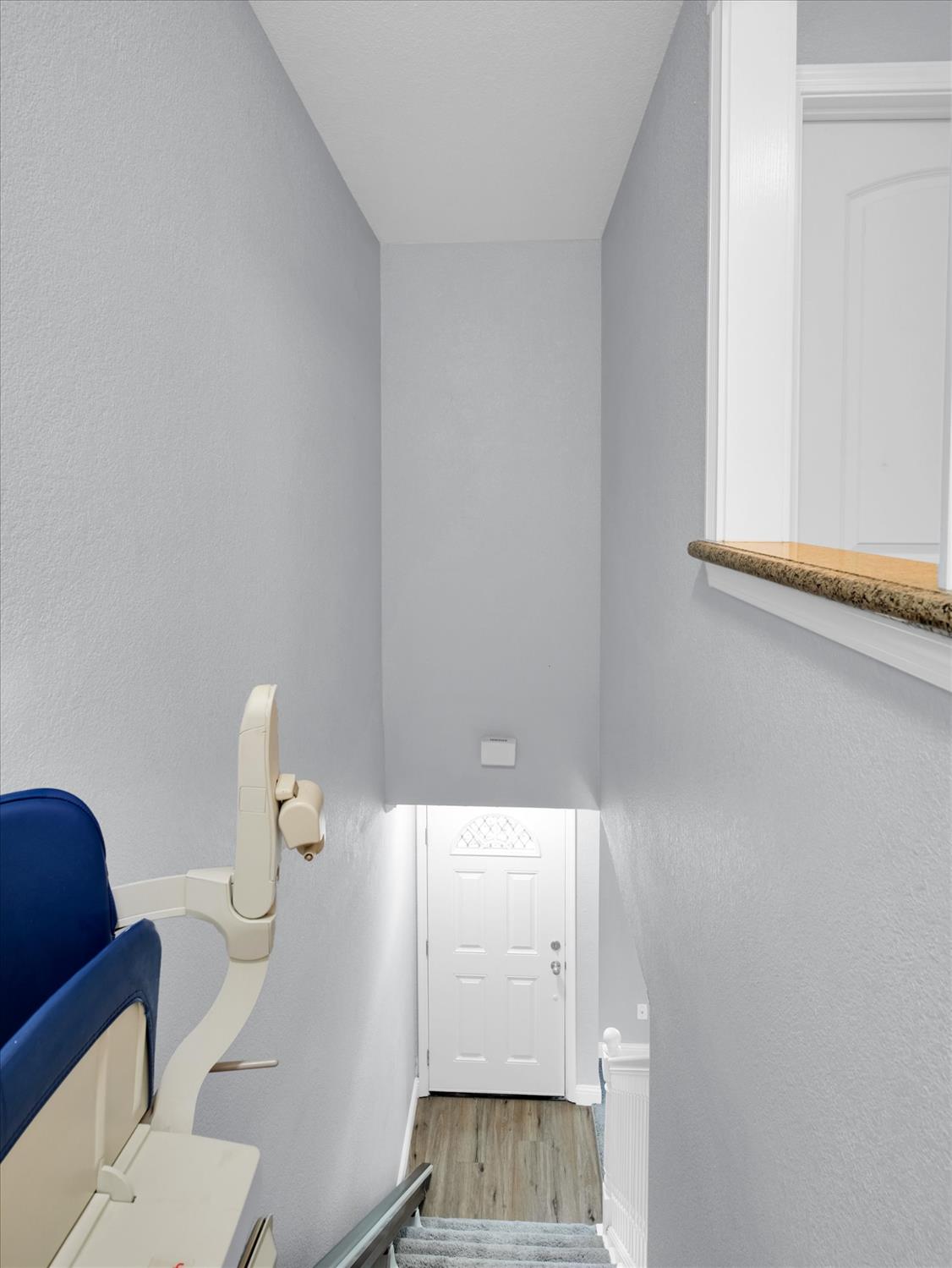 1177 Norwegian Avenue, Unit 8 Modesto, CA 95350 - Photo 15 of 28 a bathroom with a toilet