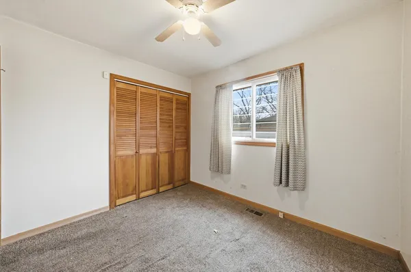 $235,000 | 12442 South Wood Street, Calumet Park, IL 60827