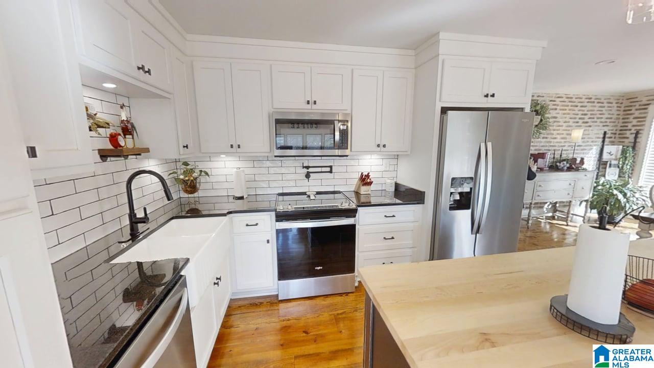 900 Shades Cliff Road Jasper, AL 35504 - Photo 18 of 60