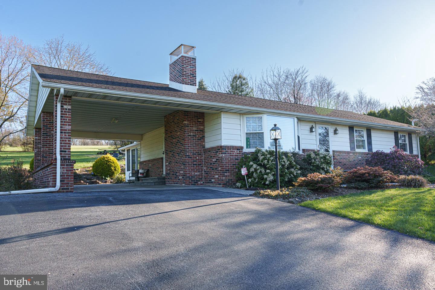 102 Cross Key Road Bernville, PA 19506 - Photo 2 of 25 Gallery Image 2
