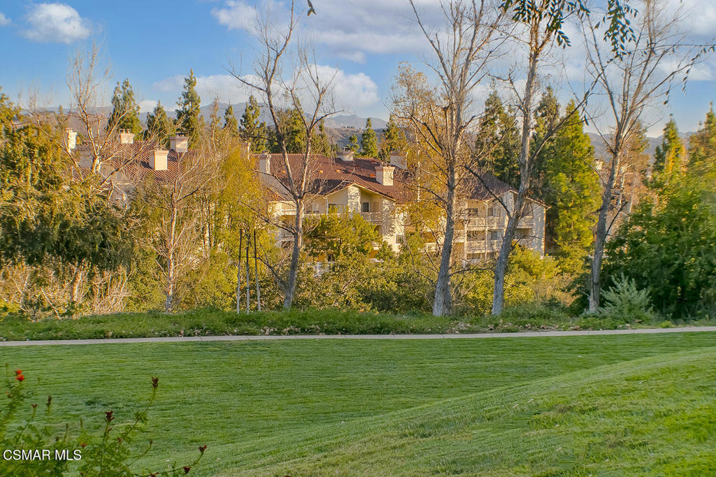 5837 Oak Bend Lane, Unit 302 Oak Park, CA 91377 - Photo 45 of 59