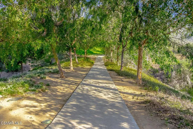 $429,999 | 5837 Oak Bend Lane, Unit 302, Oak Park, CA 91377