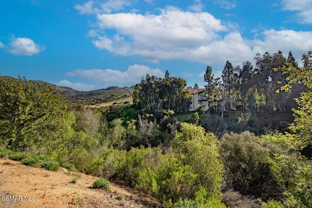 $429,999 | 5837 Oak Bend Lane, Unit 302, Oak Park, CA 91377