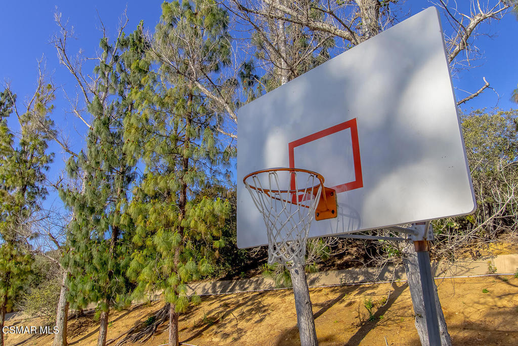 5837 Oak Bend Lane, Unit 302 Oak Park, CA 91377 - Photo 58 of 59