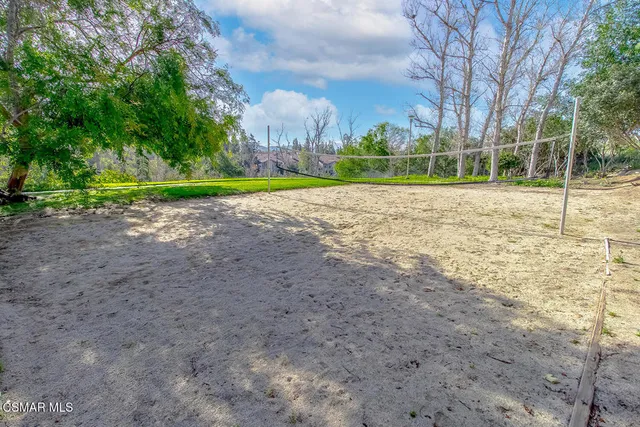 $429,999 | 5837 Oak Bend Lane, Unit 302, Oak Park, CA 91377