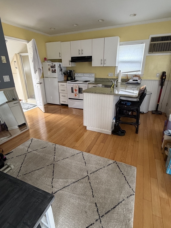 114 Parish Road Needham, MA 02494 - Photo 15 of 28