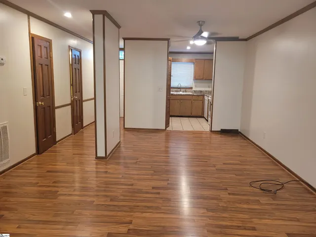 $1,500 | 99 Falcon Crest Drive, Unit 30, Greenville, SC 29607