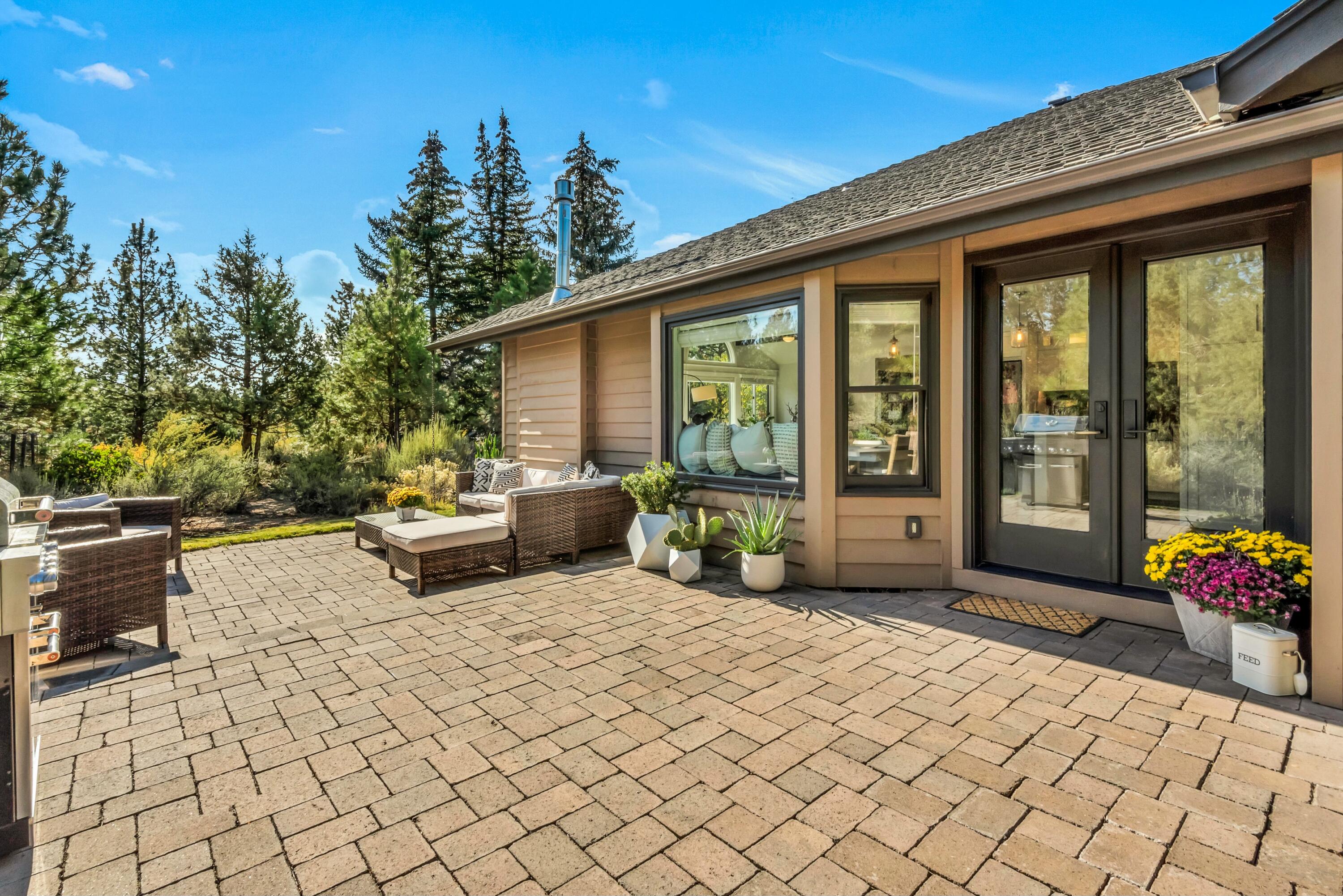 19675 Sunshine Way Bend, OR 97702 - Photo 35 of 52 tempImageDg3LdM