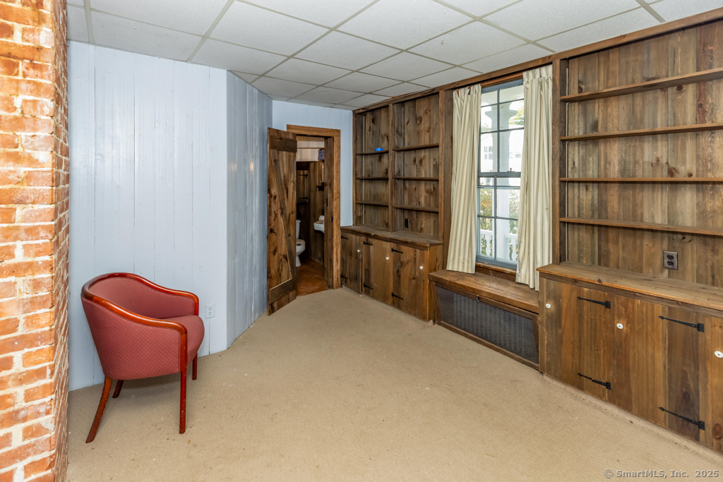 1572 Saybrook Road Haddam, CT 06438 - Photo 15 of 37