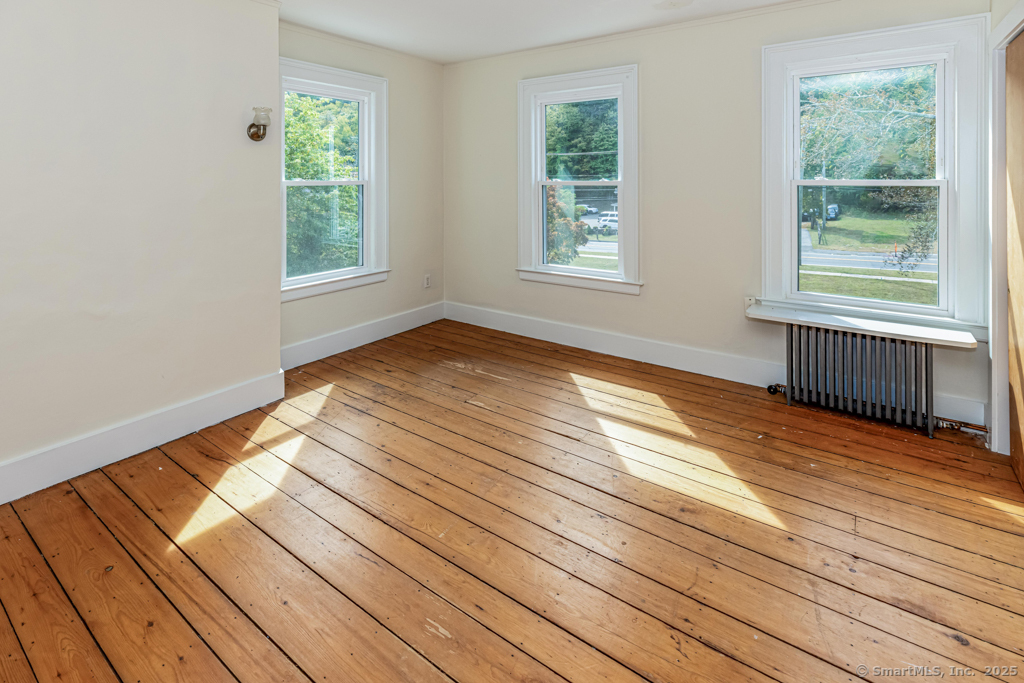 1572 Saybrook Road Haddam, CT 06438 - Photo 21 of 37