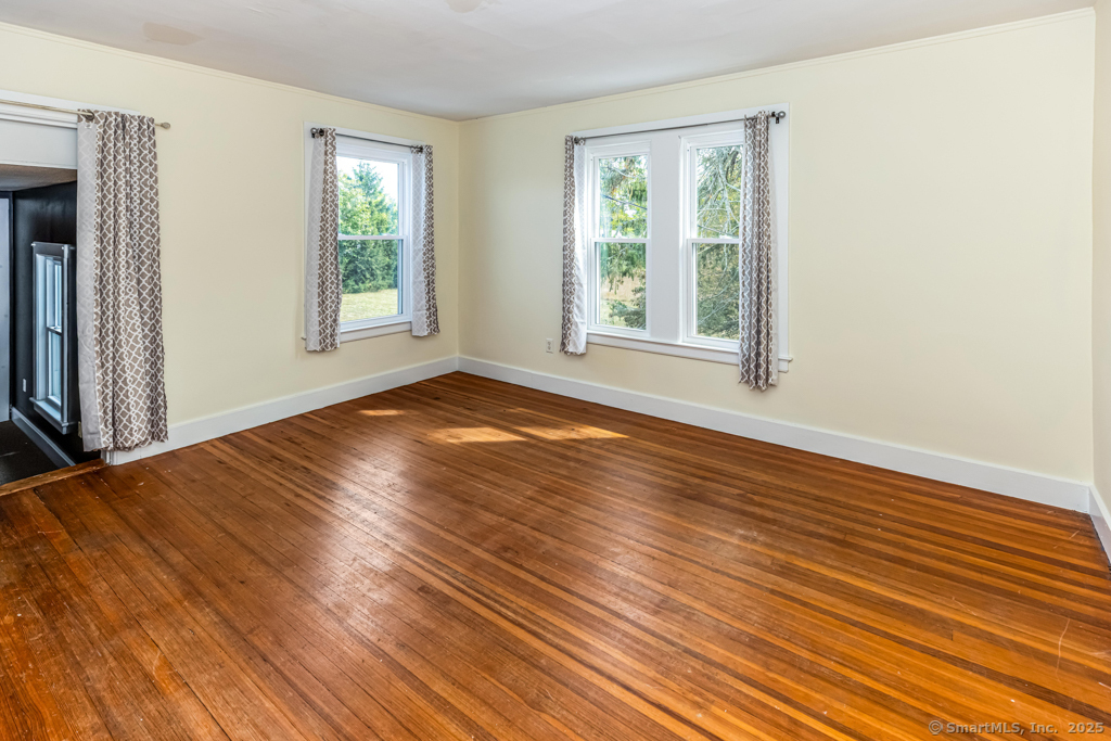 1572 Saybrook Road Haddam, CT 06438 - Photo 26 of 37