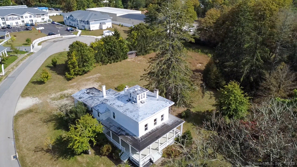 1572 Saybrook Road Haddam, CT 06438 - Photo 31 of 37