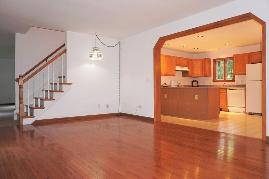 7 Cooper Road Sturbridge, MA 01566 - Photo 5 of 42