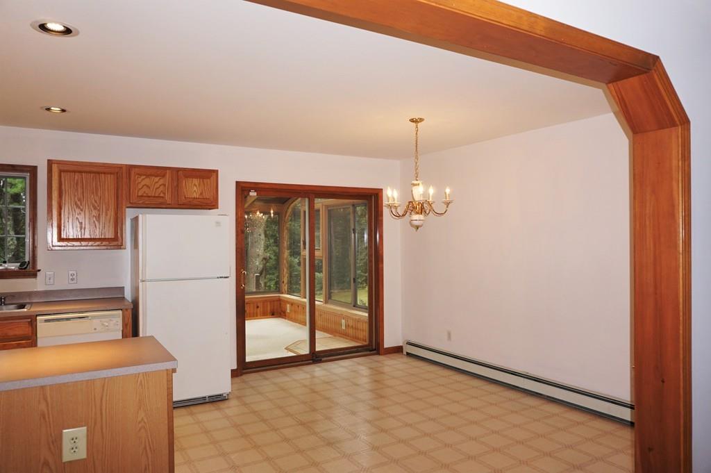 7 Cooper Road Sturbridge, MA 01566 - Photo 7 of 42