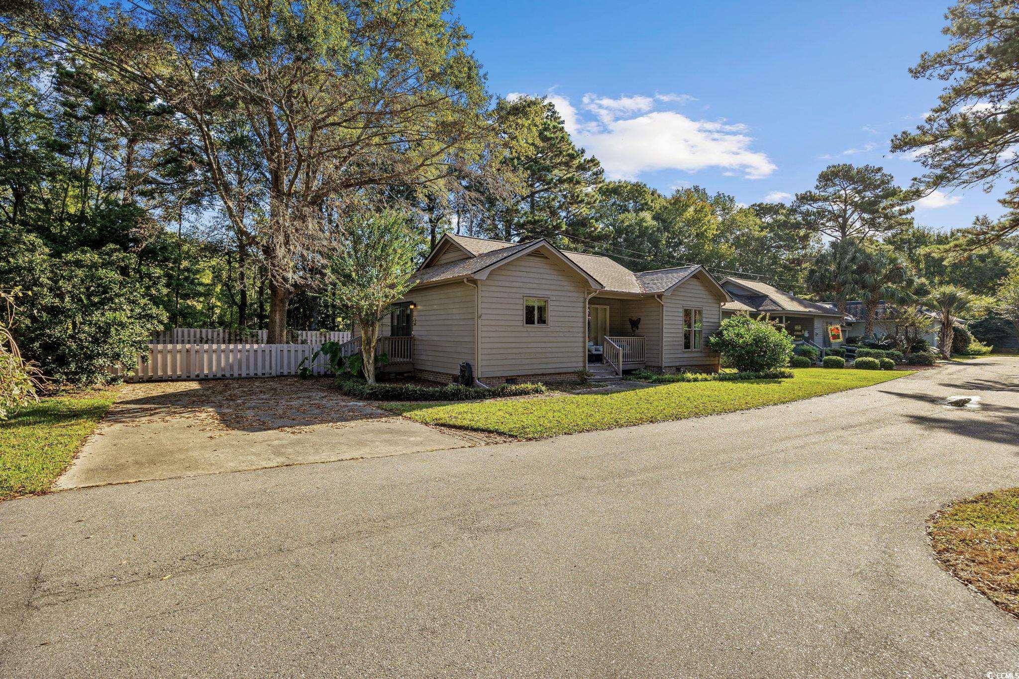 908 Prince William Court Murrells Inlet, SC 29576 - Photo 3 of 30