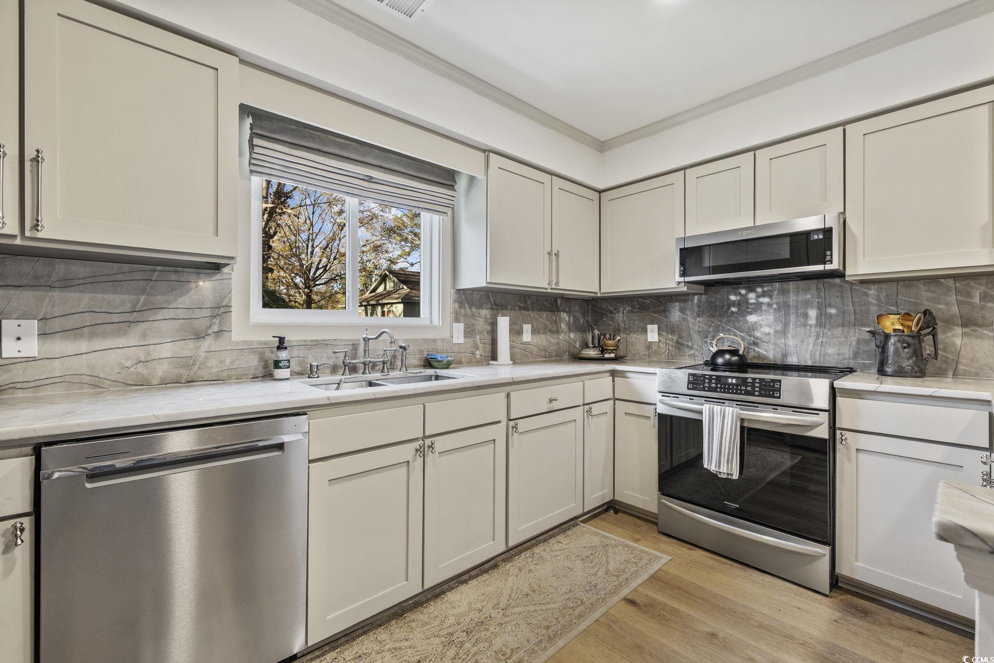 908 Prince William Court Murrells Inlet, SC 29576 - Photo 6 of 30