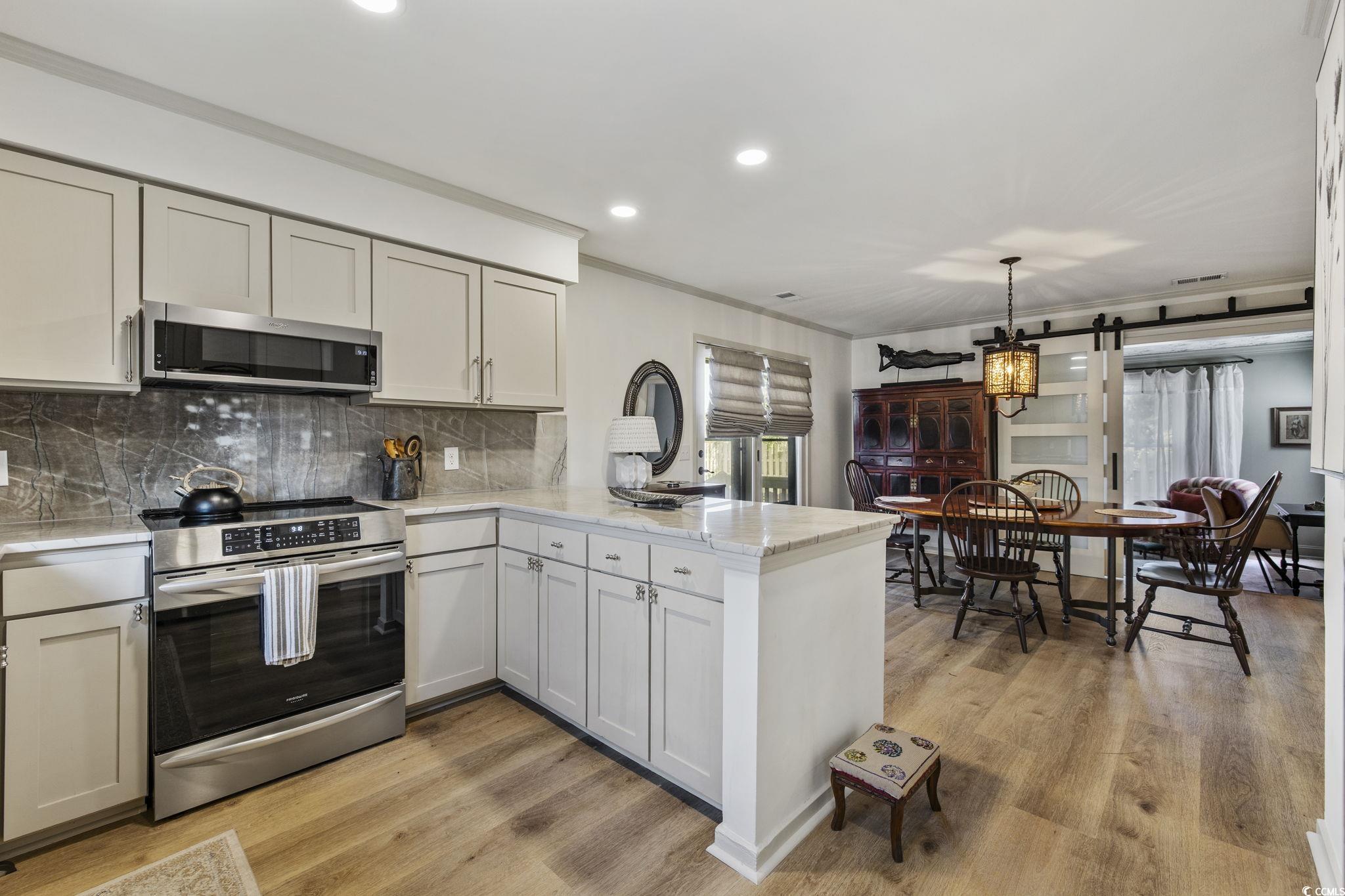 908 Prince William Court Murrells Inlet, SC 29576 - Photo 8 of 30