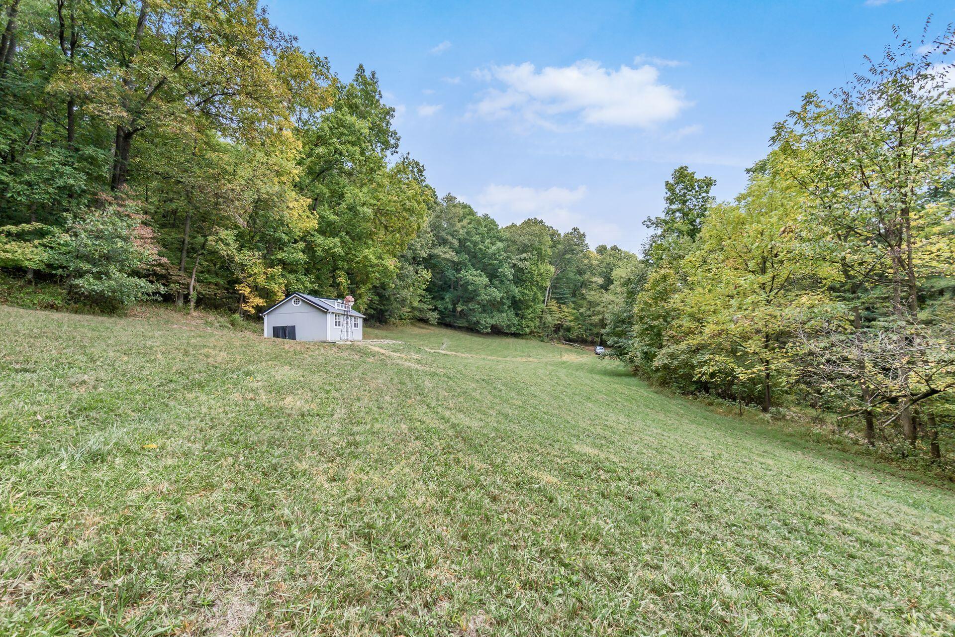 18075 Proper Road Mount Vernon, OH 43050 - Photo 9 of 40 007_roe Township OH 43050 USA