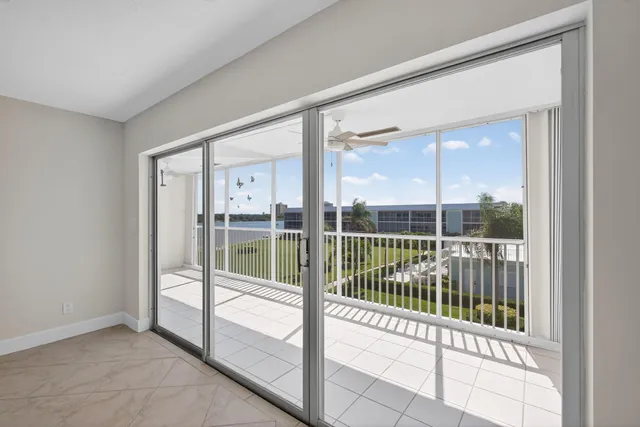 a bathroom with a white bath tub
