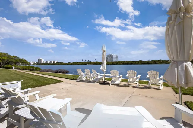 $598,000 | 100 Waterway Road, Unit A304, Tequesta, FL 33469