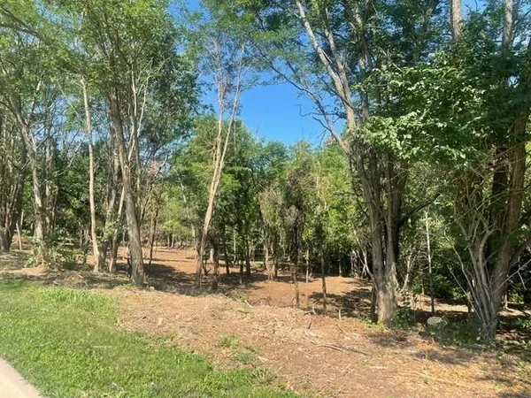 $195,000 | 1200 South 20th Street, Leavenworth, KS 66048