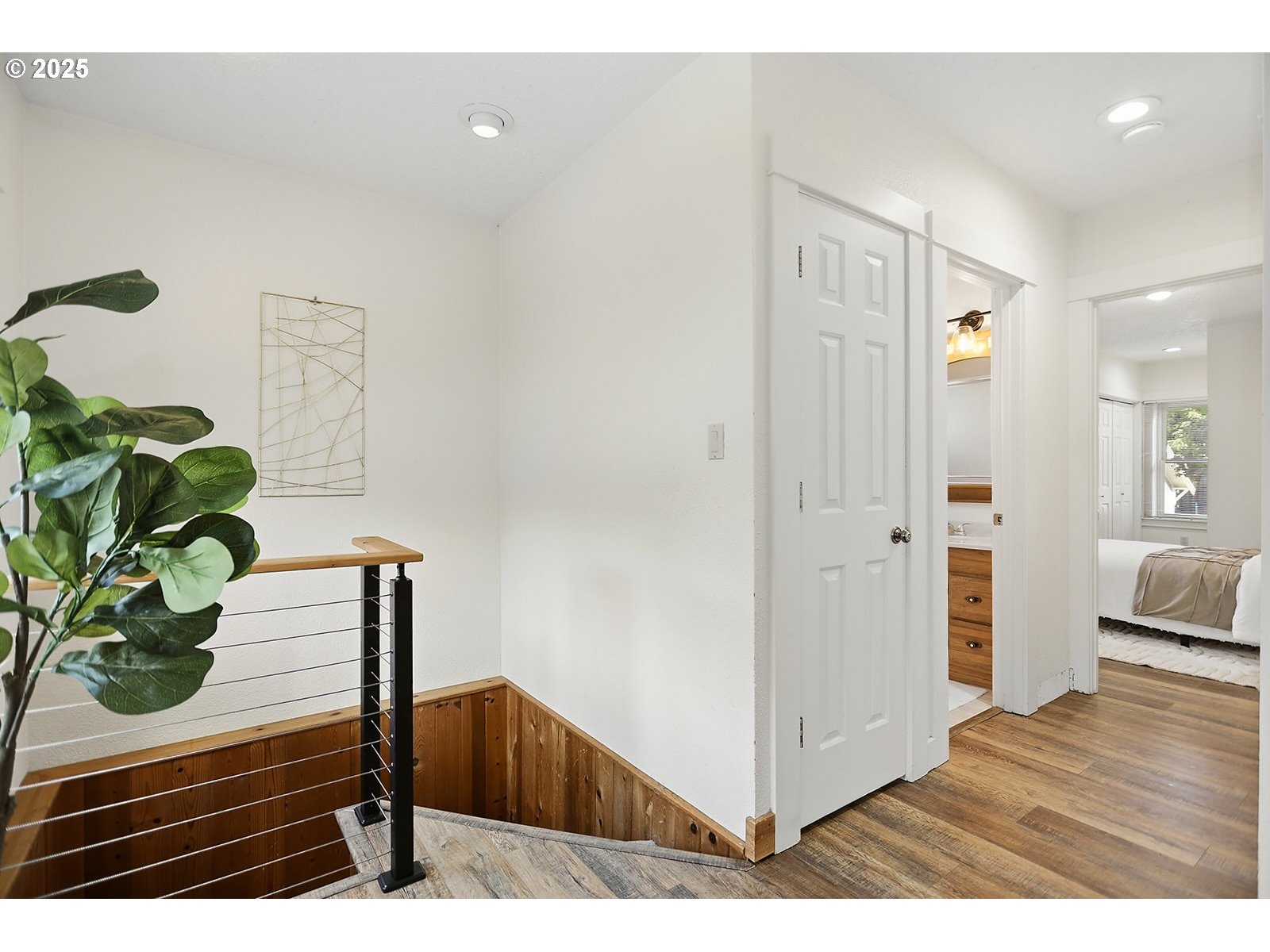1014 Laughlin Street The Dalles, OR 97058 - Photo 22 of 36 a view of entryway with wooden floor