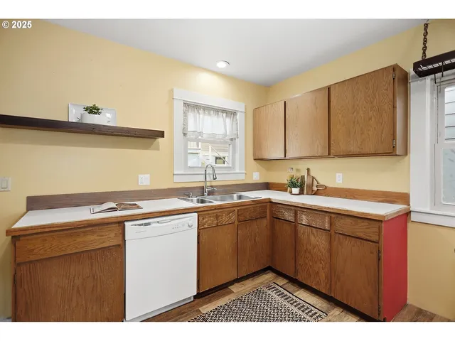 $345,000 | 1014 Laughlin Street, The Dalles, OR 97058