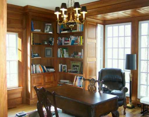 878 Camp Meeting Road Bell Acres, PA 15143 - Photo 6 of 8 Den/Family/Great Room.