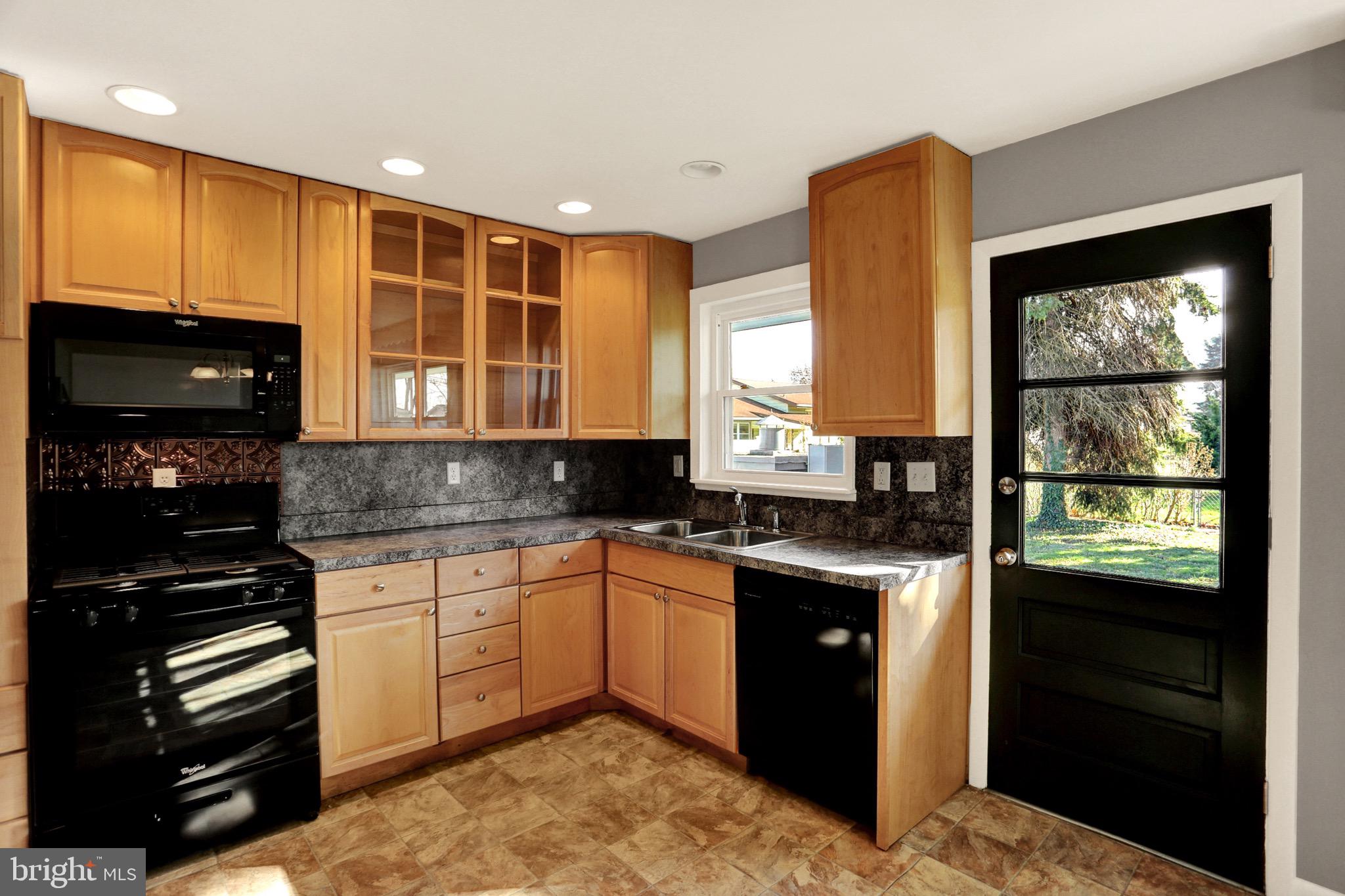 3603 Trindle Road Camp Hill, PA 17011 - Photo 8 of 26 Gallery Image 8