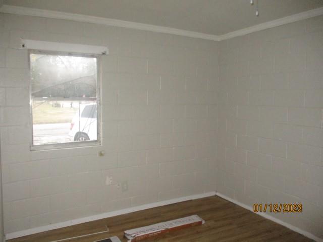 758 Terminal Street, Unit 2 Columbus, GA 31906 - Photo 19 of 21 an empty room with a window