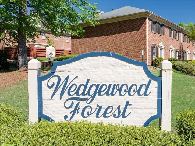 a sign that is on the side of a building