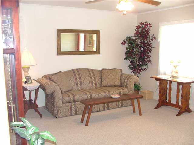 5065 Lockbourne Road Columbus, OH 43207 - Photo 2 of 9