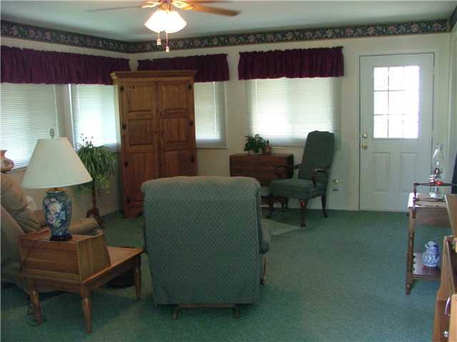 5065 Lockbourne Road Columbus, OH 43207 - Photo 5 of 9