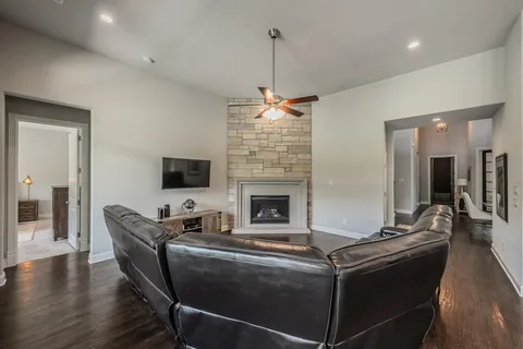 $925,000 | 5908 Westworth Fls Way, Westworth Village, TX 76114